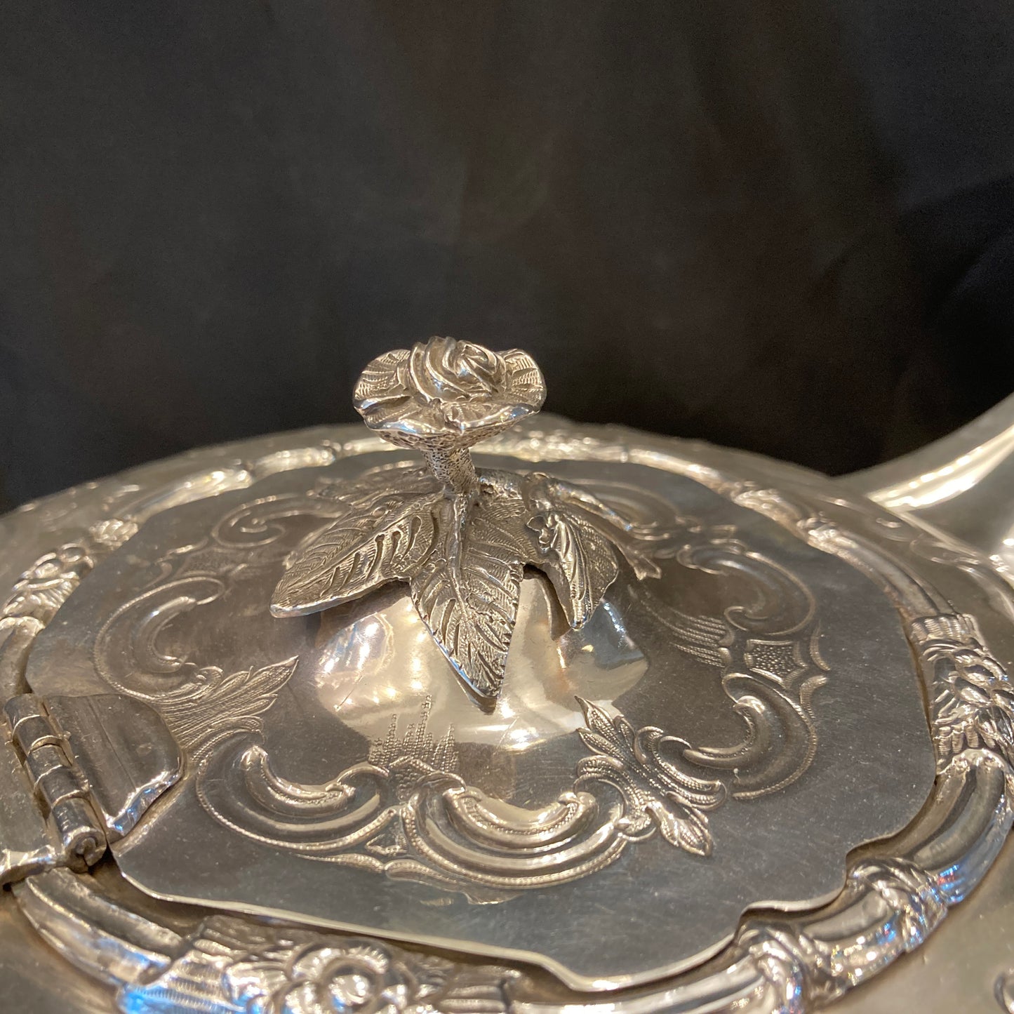 Antique Georgian Irish sterling silver tea pot _ Dublin 1831