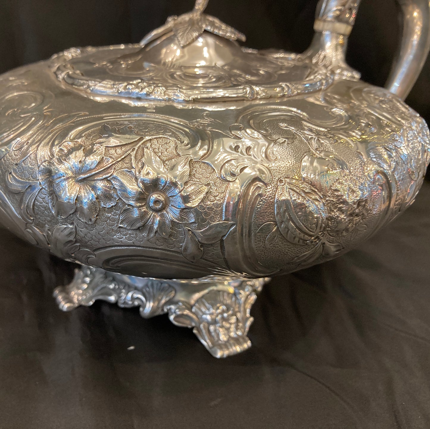 Antique Georgian Irish sterling silver tea pot _ Dublin 1831