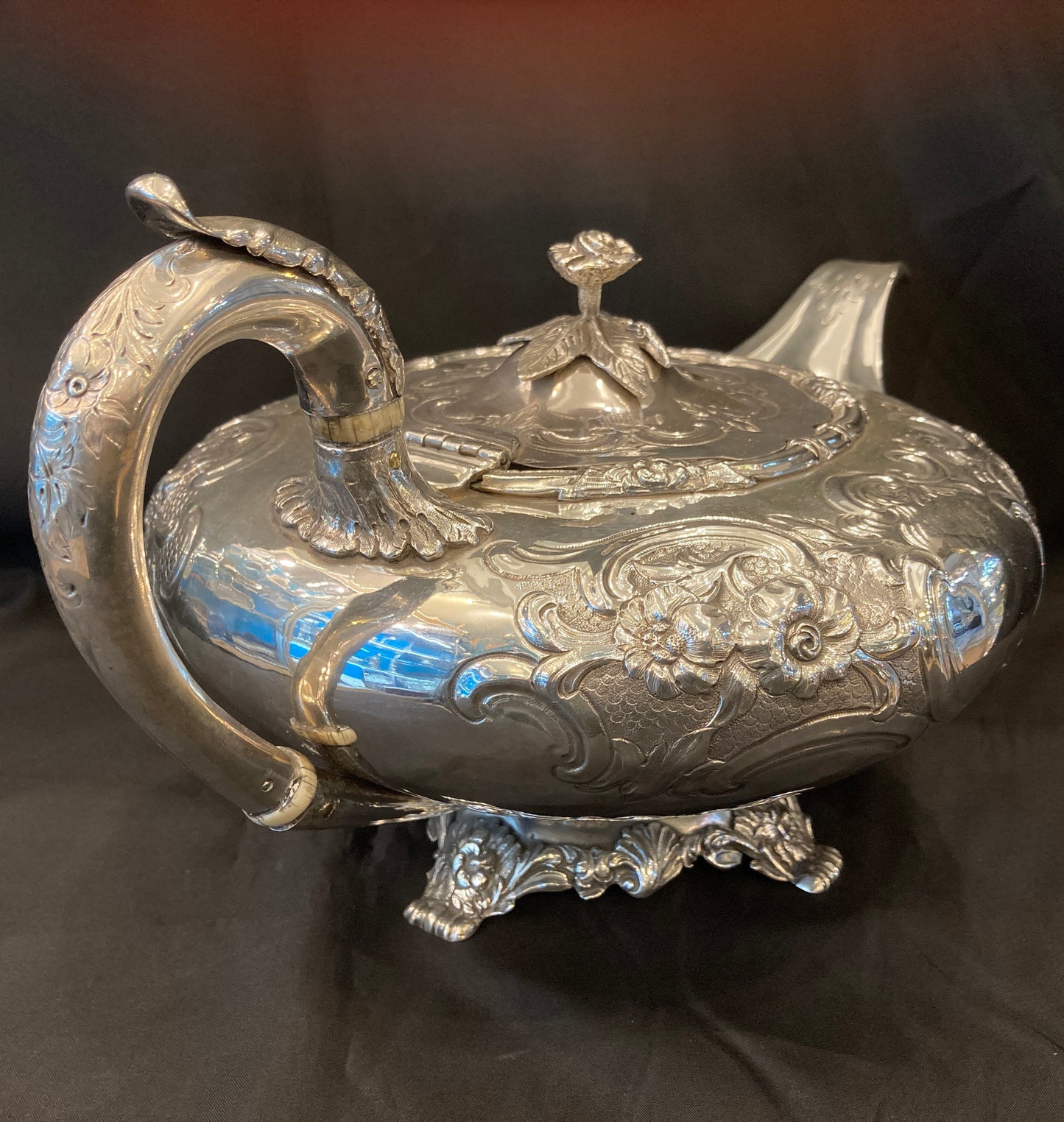 Antique Georgian Irish sterling silver tea pot _ Dublin 1831