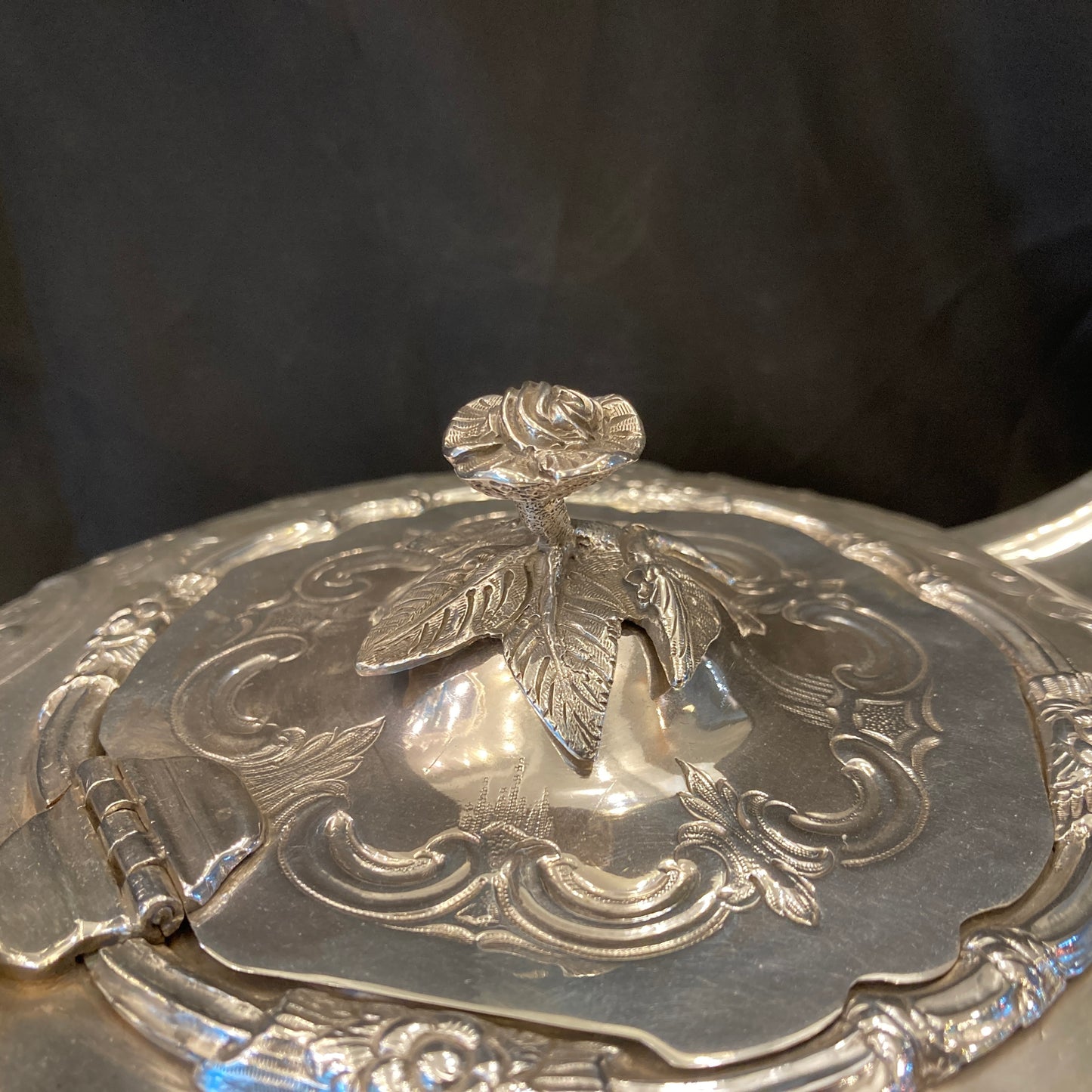 Antique Georgian Irish sterling silver tea pot _ Dublin 1831