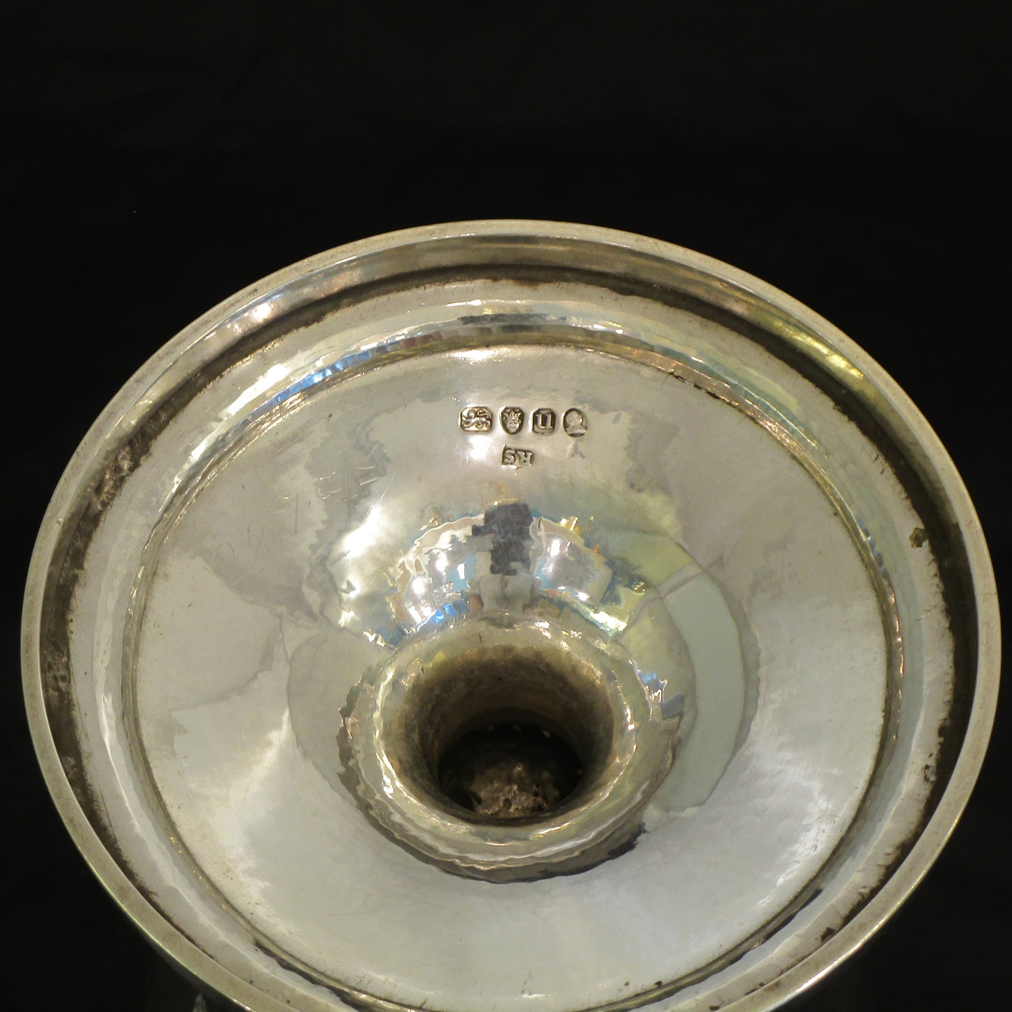 A Georgian sterling silver coffee pot
