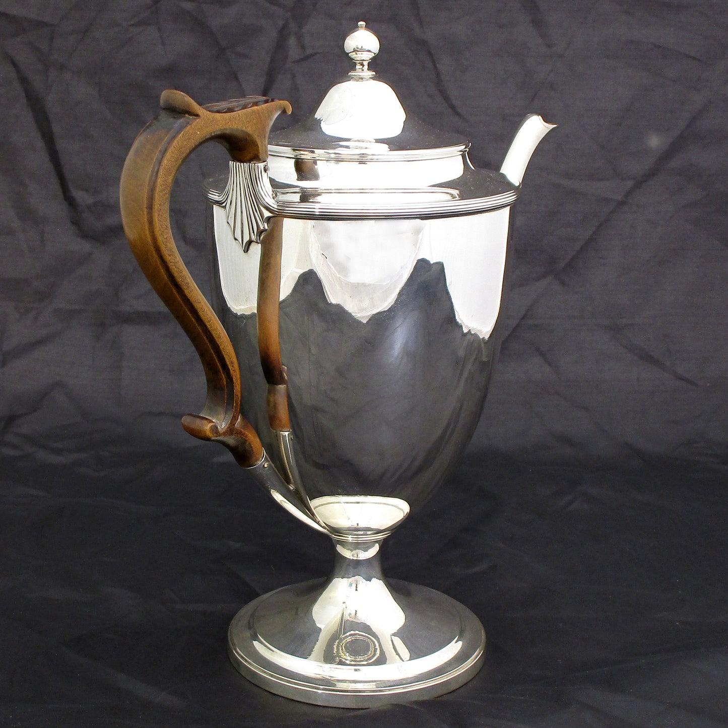 A Georgian sterling silver coffee pot