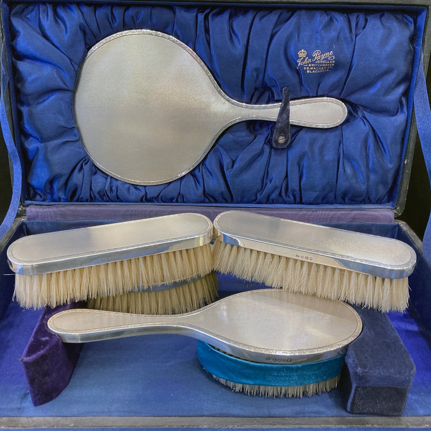 Boxed sterling silver Coronation 6pc Dressing table set