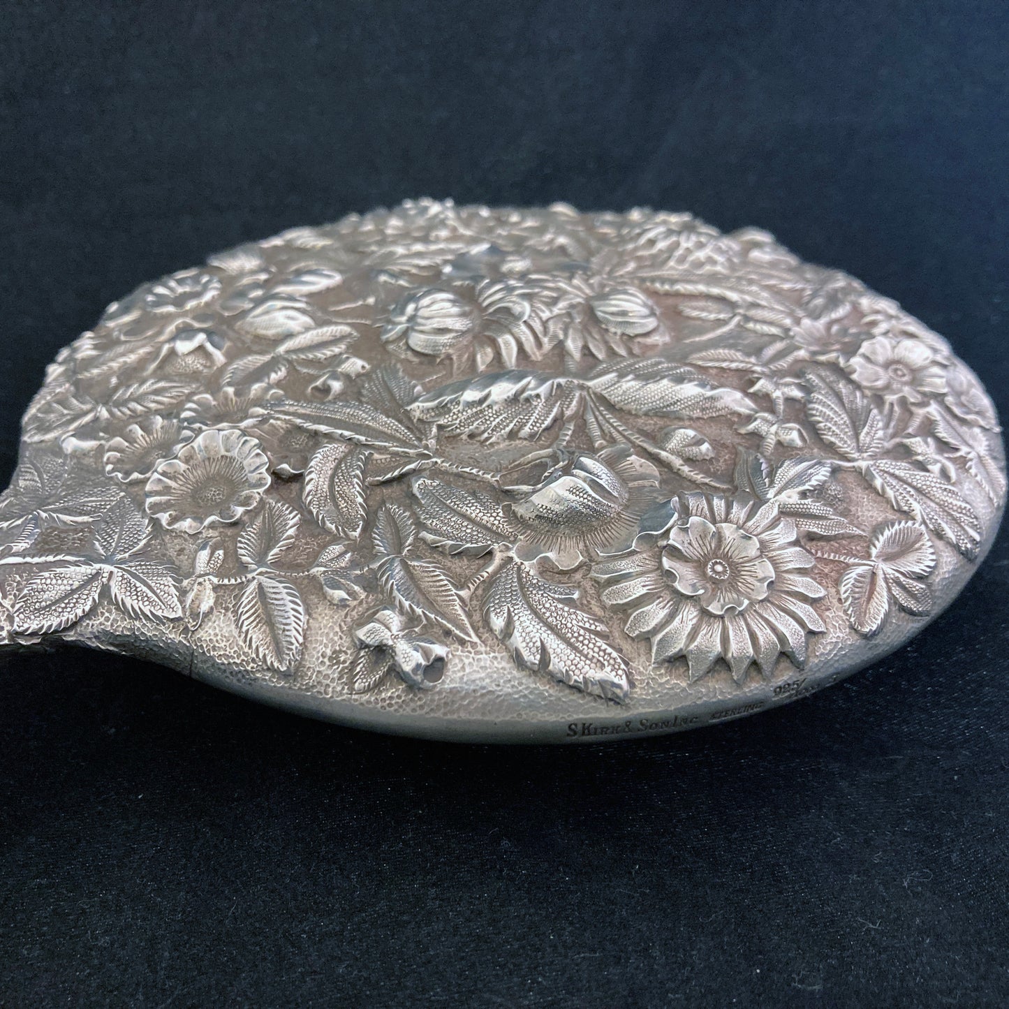 Antique sterling silver exceptional quality hand mirror
