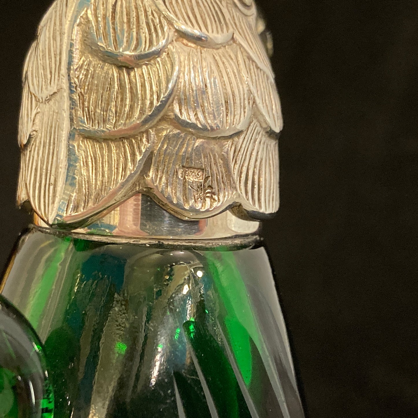 Pair of silver Whiskey noggins in the shape of cockatoos parrots