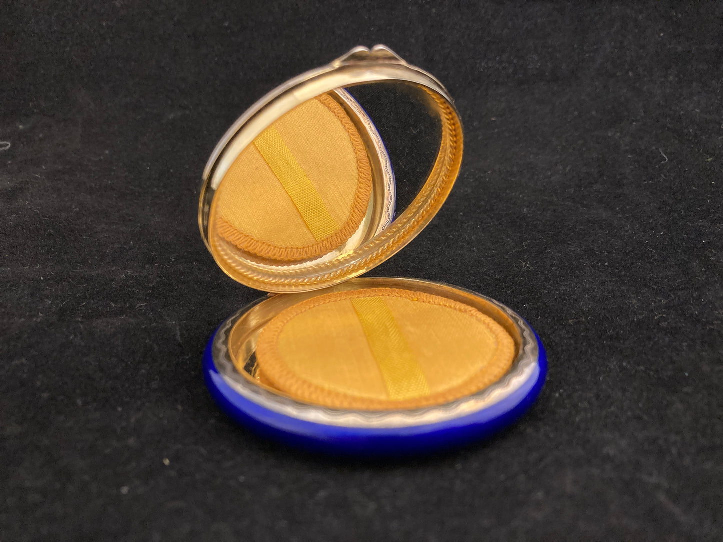 Sterling silver finely painted enamel compact