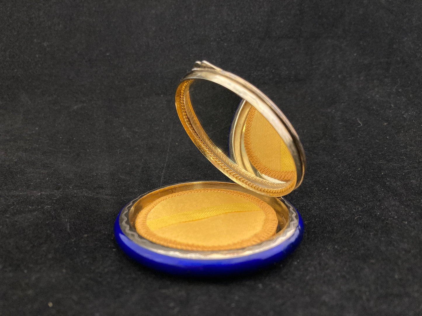 Sterling silver finely painted enamel compact
