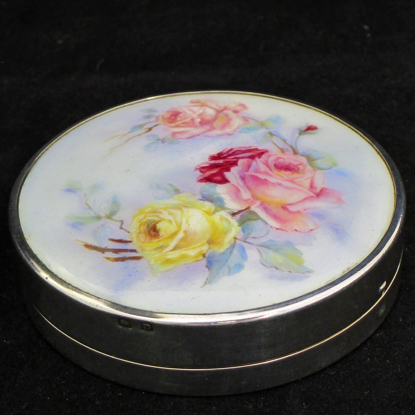 Sterling Silver enamel box/compact with hand painted Roses.