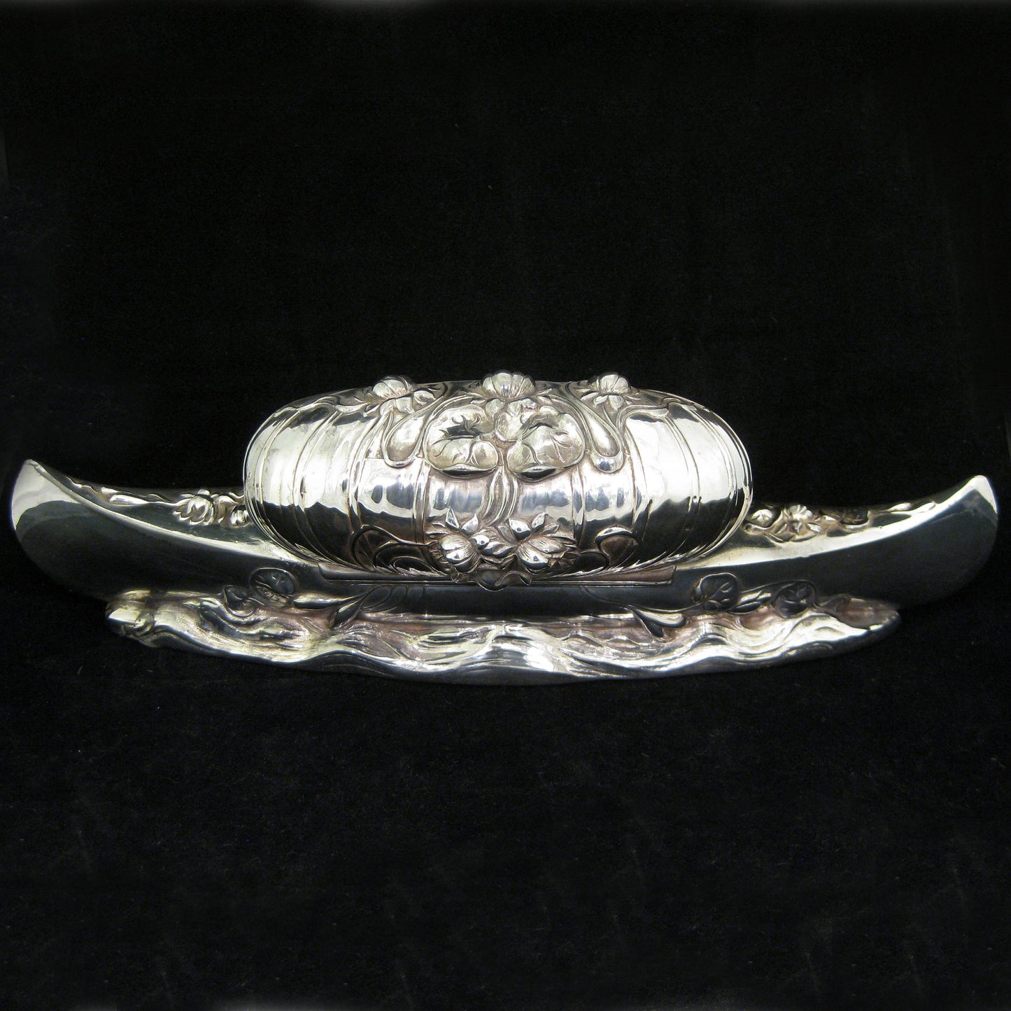 Rare gondola shaped double ink well.