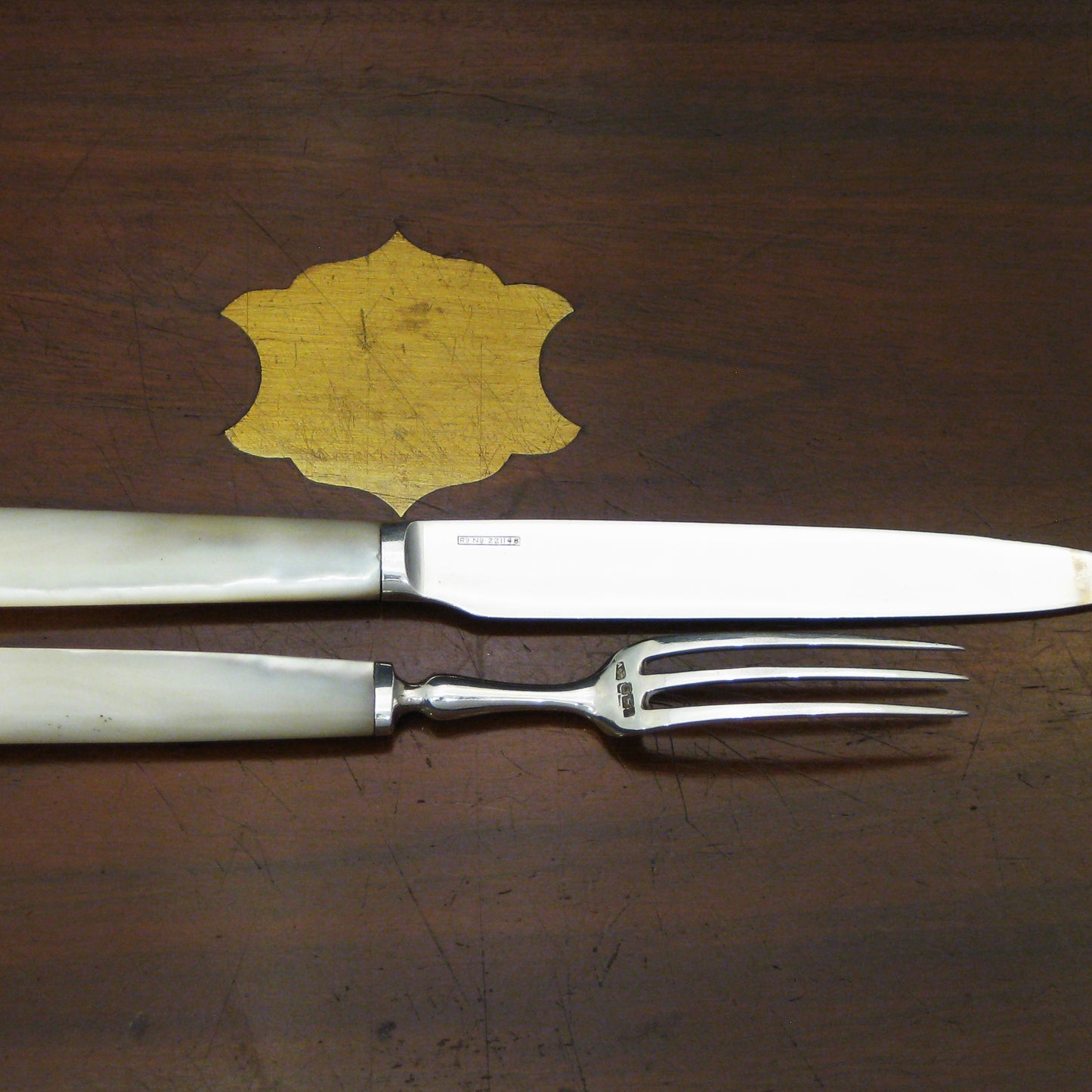 Boxed sterling silver dessert set.
