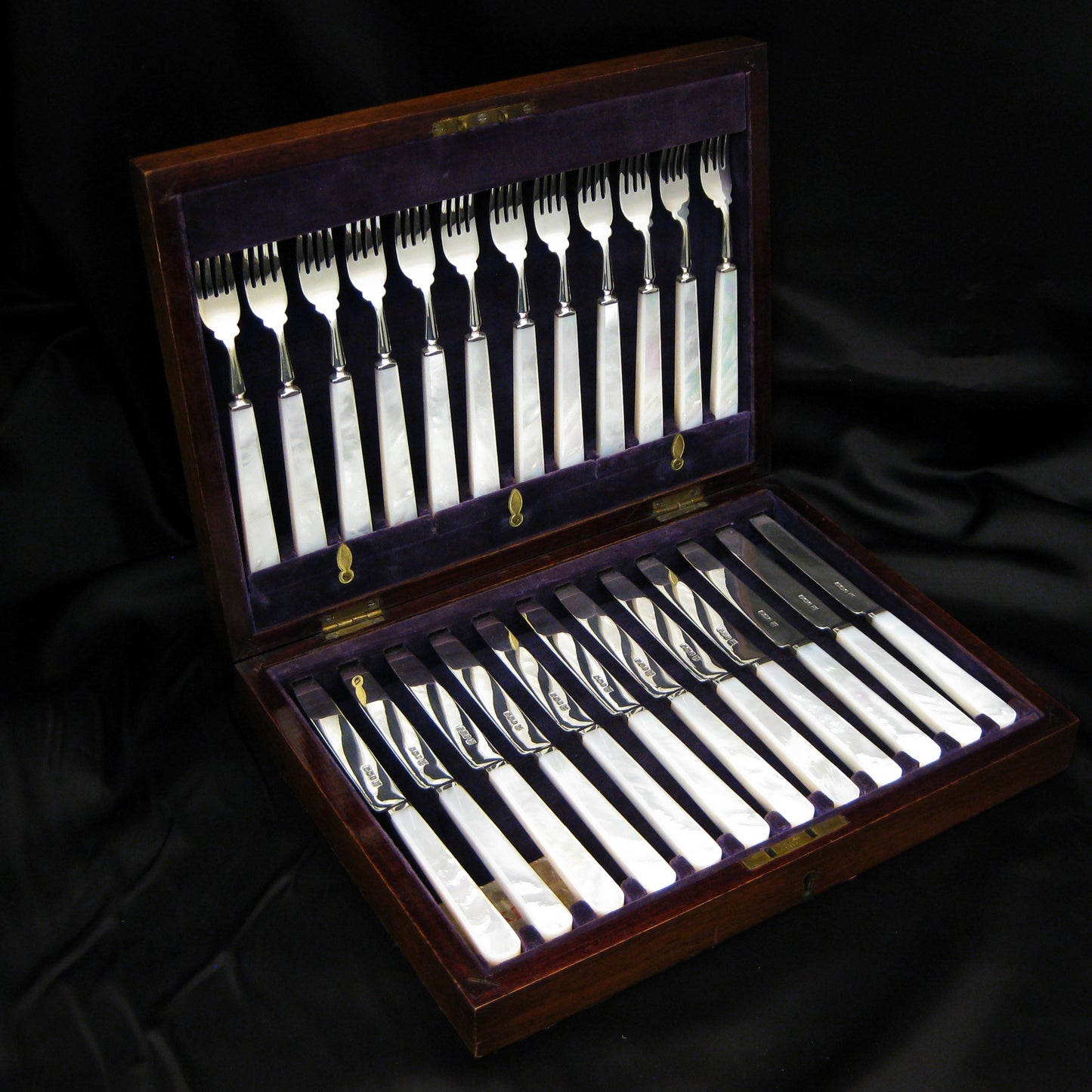 Sterling silver fruit/dessert set By Deakin & Sons