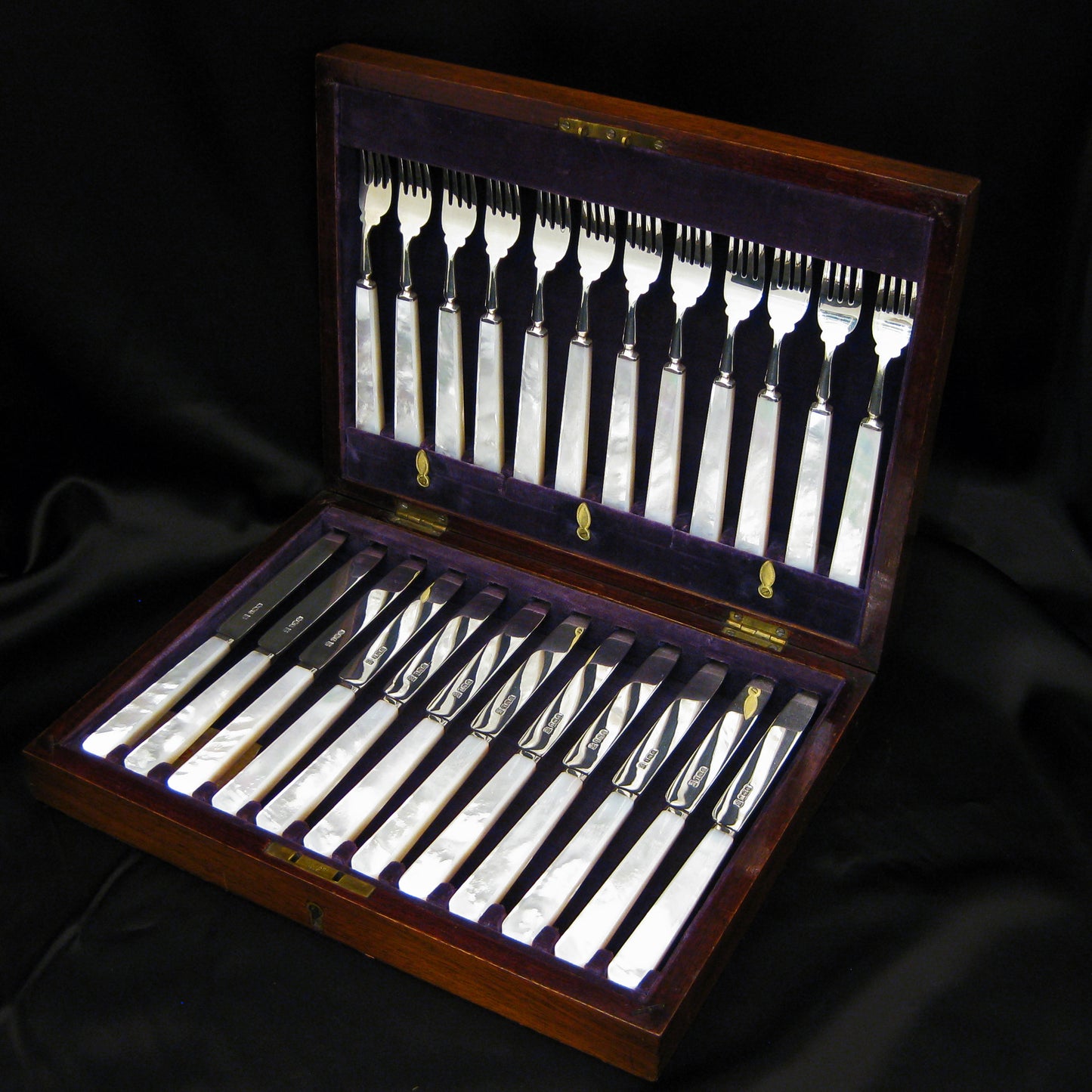 Sterling silver fruit/dessert set By Deakin & Sons