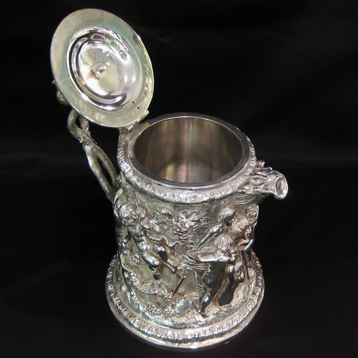 Electrotype beer/cider jug by Elkington & Co.