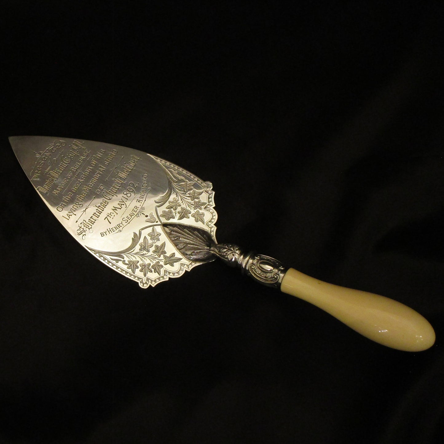 Boxed top quality silver ceremonial trowel