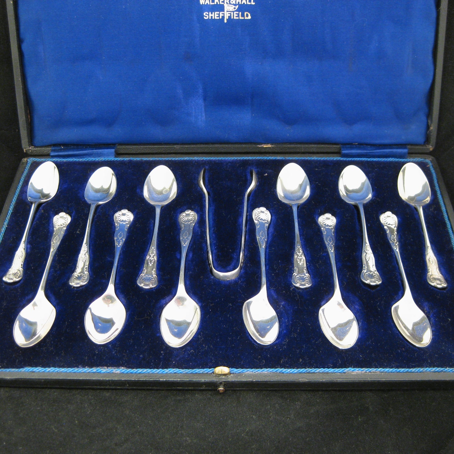 Boxed teaspoon and sugar snipset.