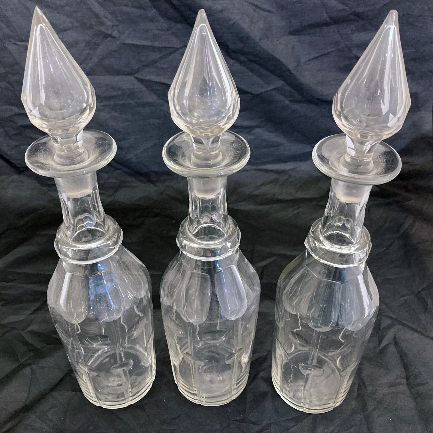 silverplated 3-Bottle Liqueur Decanter Stand Sheffield 1890