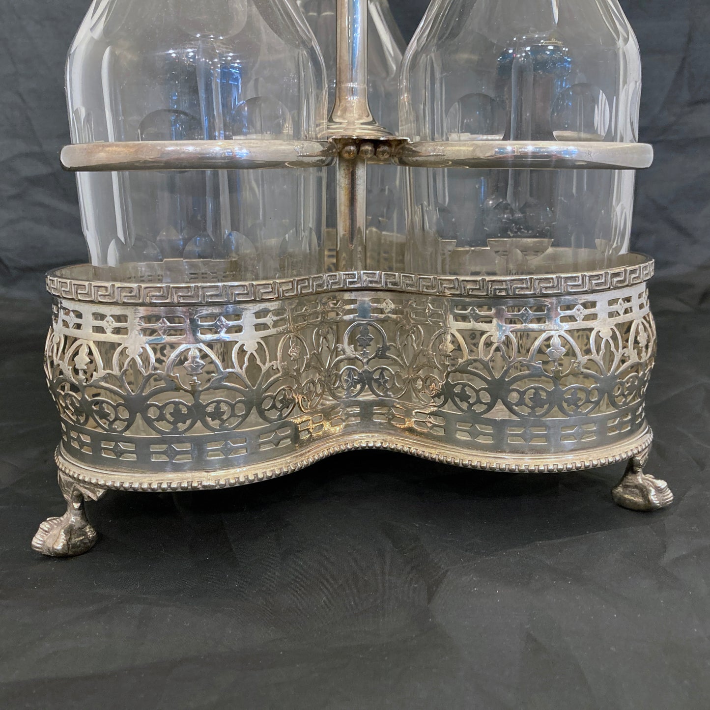 silverplated 3-Bottle Liqueur Decanter Stand Sheffield 1890