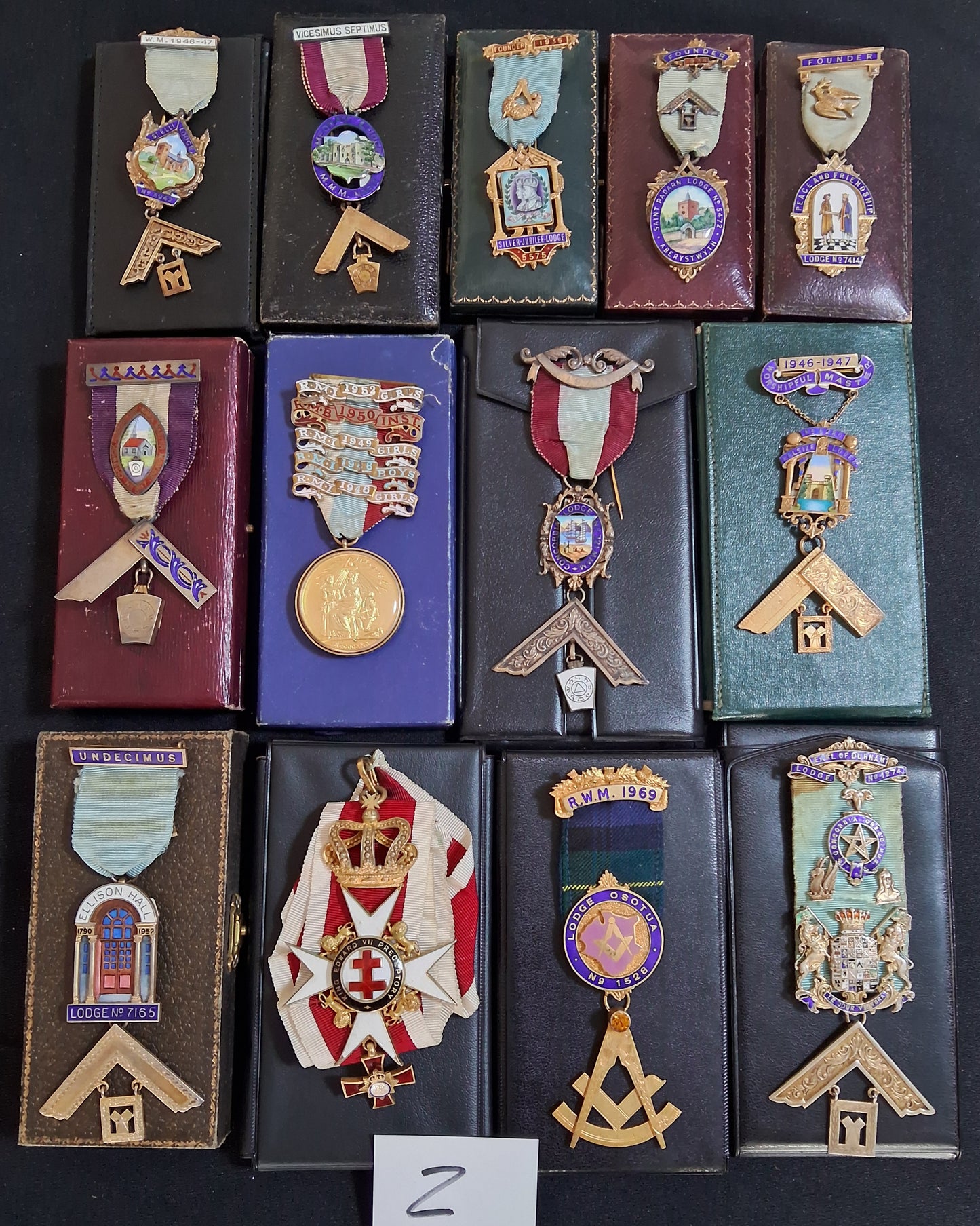 Large Masonic collection of Medals ,Badges ,jewels and paraphernalia