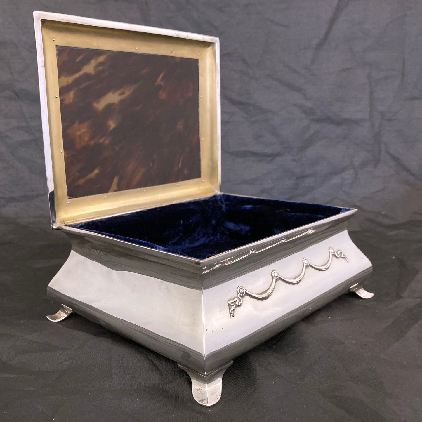 Large Solid Silver Pique Inlaid Jewellery Box - William Comyns London 1906
