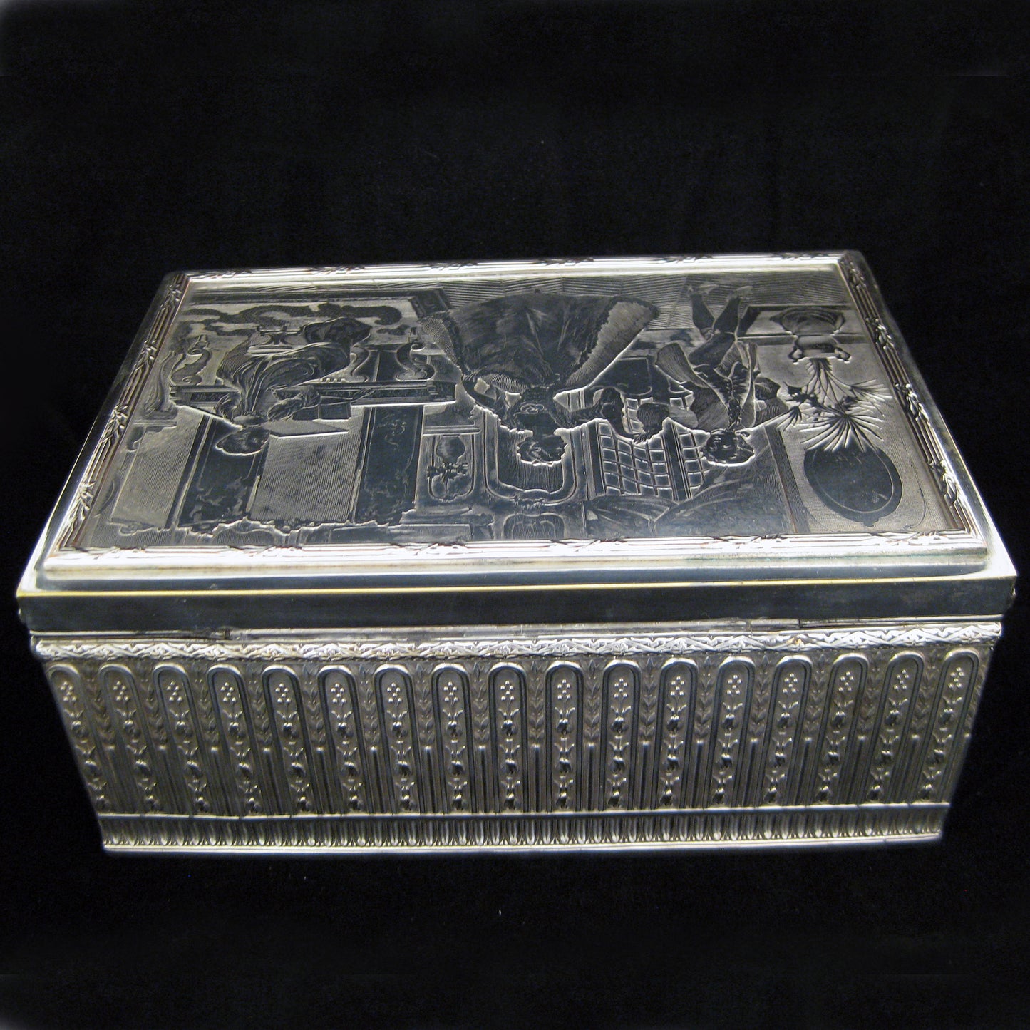 A silver plated Jewellery box by Palais Royale.