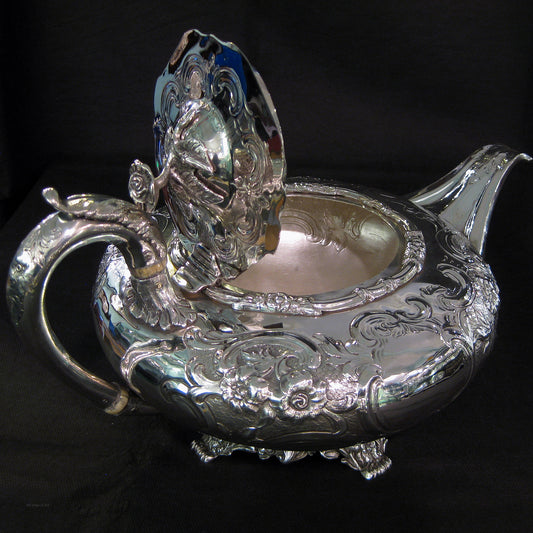 Georgian Irish silver teapot.